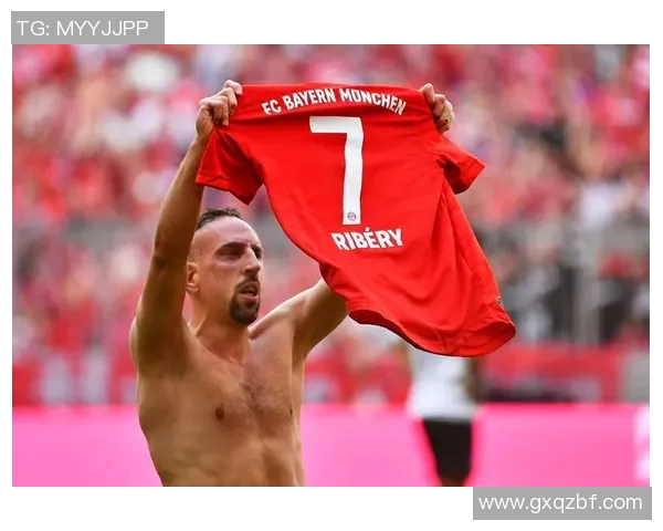 足球明星如何提升爆发力助力比赛表现的全面解析与训练方法分享 足球明星如何提升爆发力助力比赛表现的全面解析与训练方法分享