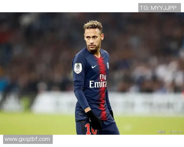 内巴尔足球明星的辉煌历程与对足球界的深远影响分析